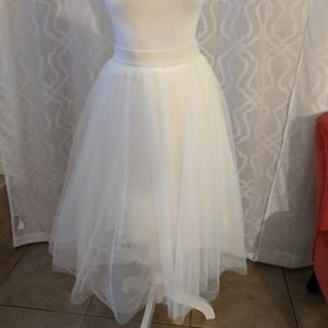 White Tulle Midi Skirt w/ Elastic Waist